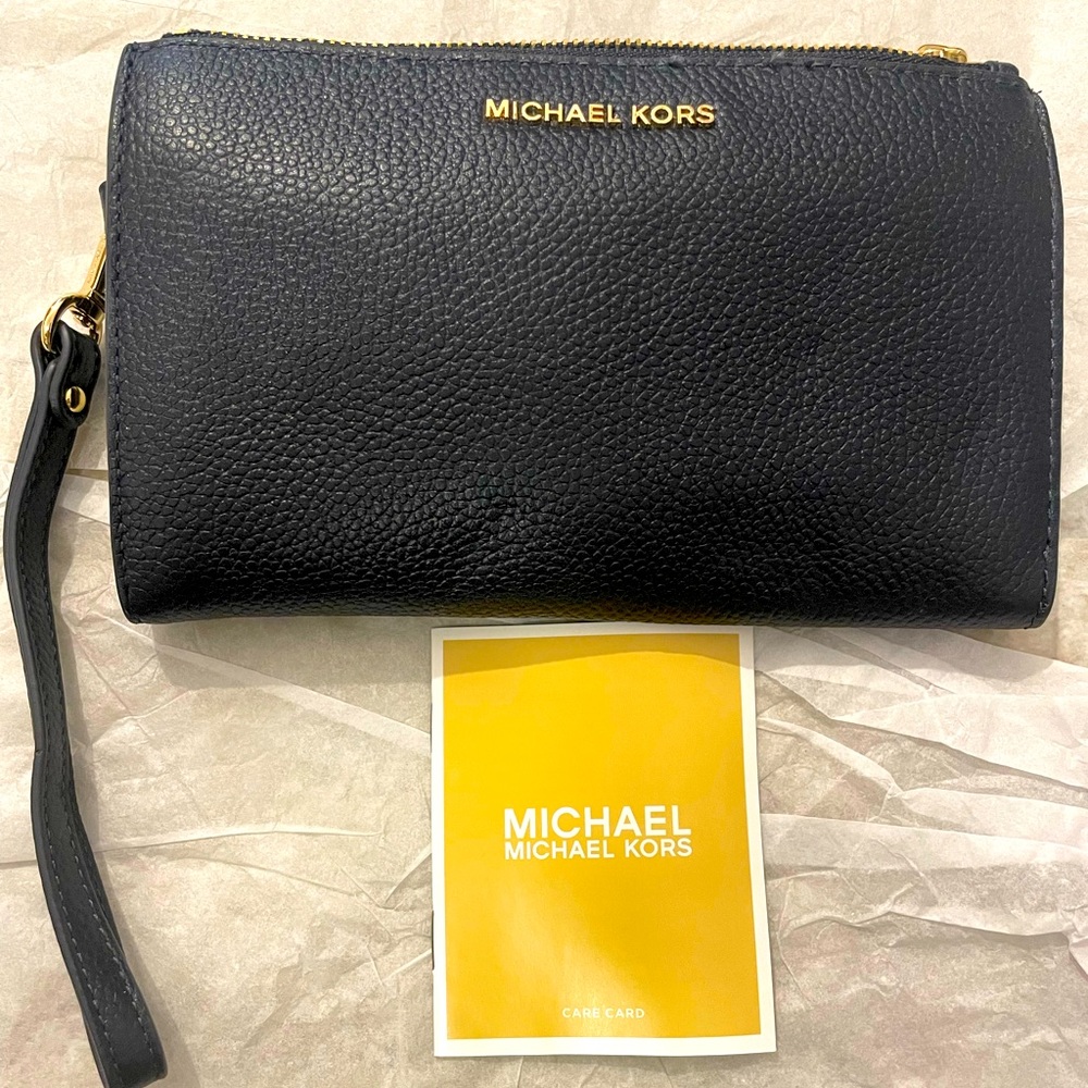 Black Michael Kors carry all